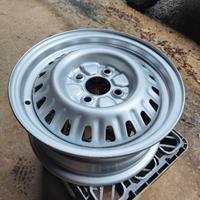 Cerchio Alfa Romeo 33 13x5.5 attacco 4x98