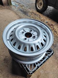 Cerchio Alfa Romeo 33 13x5.5 attacco 4x98