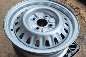 Cerchio Alfa Romeo 33 13x5.5 attacco 4x98