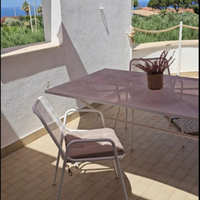 Comodo monolocale con terrazzo vista mare