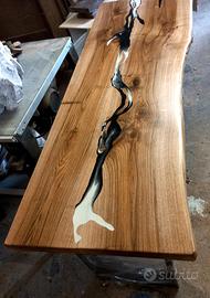 Arredamento artigianale con legno pregiati