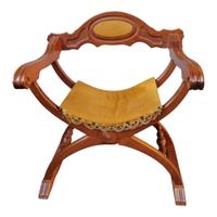 Sedia Savonarola rivestita in velluto

