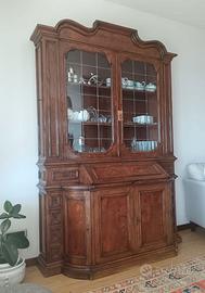 Credenza  in radica di noce --