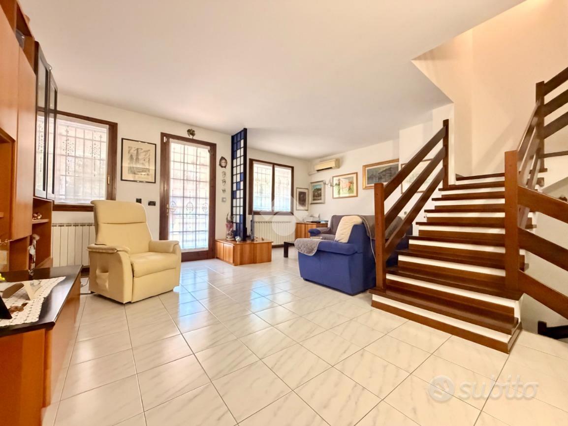 VILLA A SCHIERA A BUDRIO - Vista 5