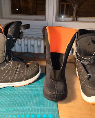 scarponi Salomon da snowboard 38.5