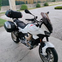 Moto Guzzi V100 Mandello