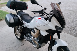 Moto Guzzi V100 Mandello