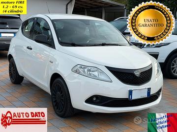 Lancia Ypsilon 1.2 69 cv. ELEFANTINO BLU