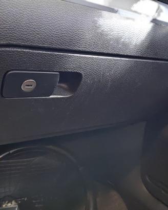 Cassetto portaoggetti VOLKSWAGEN GOLF 6 del 2011