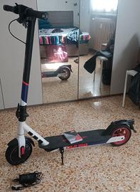 Monopattino Aprilia eSRZ