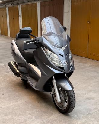 Peugeot Satelis 400