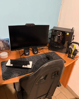Postazione Gaming completa (leggi sotto)