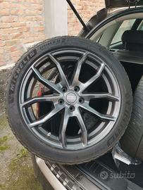 4 cerchi e gomme 225/45 R18 5x108