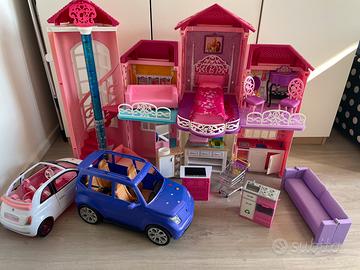 Casa Barbie e molti accessori