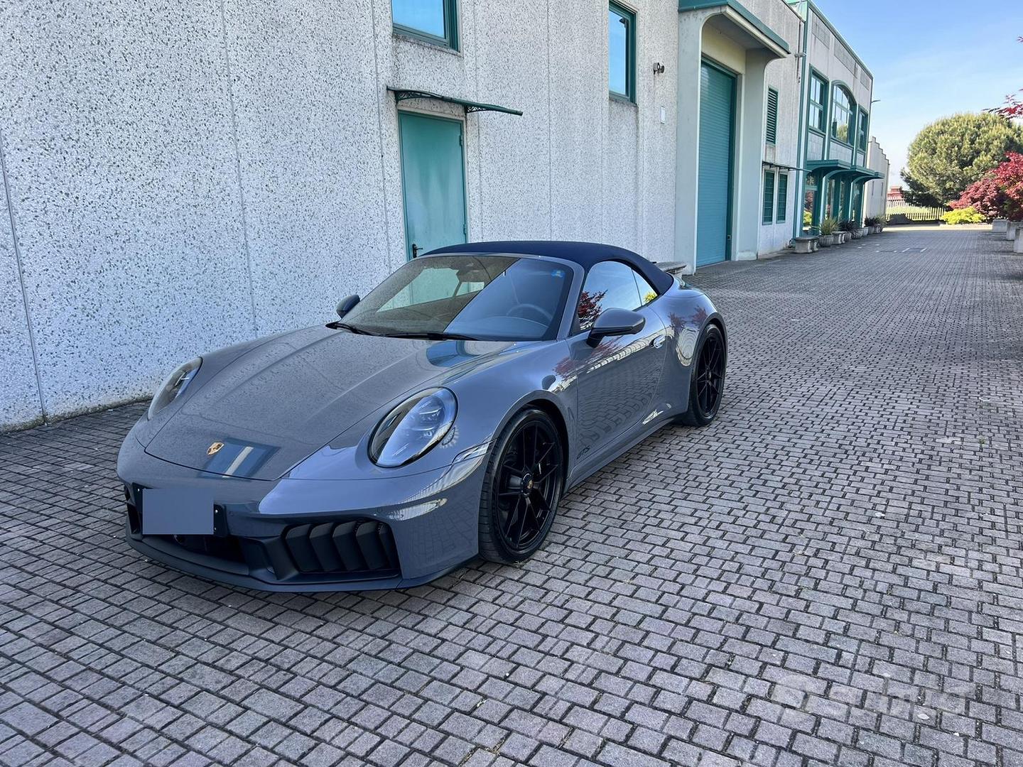 Porsche 911 (992)