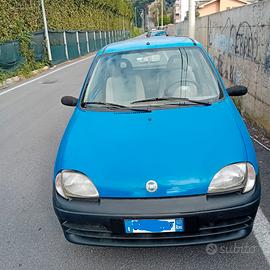 Fiat 600 anno 2005