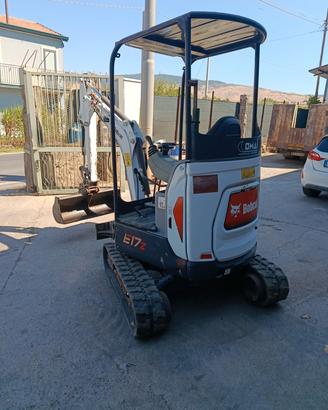 Bobcat E17
