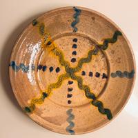 Piatto antico in terracotta