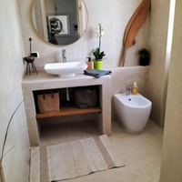 Muratore, piastrellista, microcemento, resina