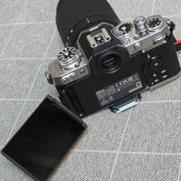 Mirrorless Nikon Zfc + n.2 zoom con garanzia Nital