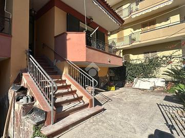 VILLA SINGOLA A GIUGLIANO IN CAMPANIA