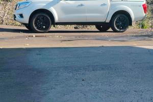 Nissan Navara trek°1