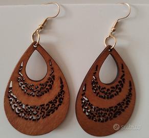 orecchini in legno 