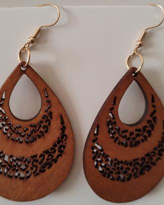 orecchini in legno 