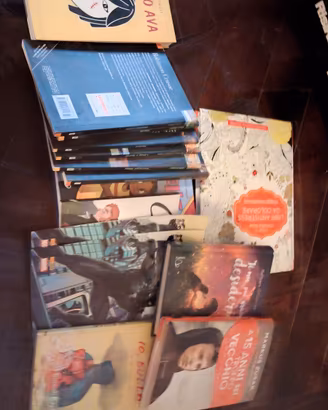 Libri romanzi gialli saggi per rqgazzi...