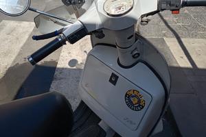 VESPA LML 200 ACCESSORIATA