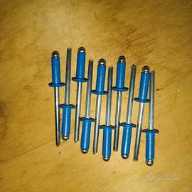 rivetto blu