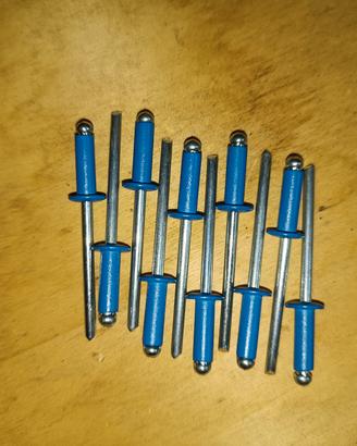 rivetto blu