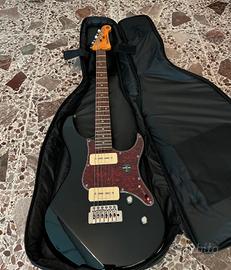 Chitarra elettrica Yamaha Pacifica 502v