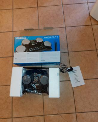 Alesis compatkit4 Nuova mai utilizzata 