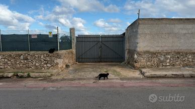 Terreno per parcheggio auto