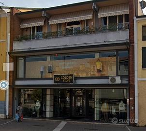 Locale commerciale su due livelli Nogara