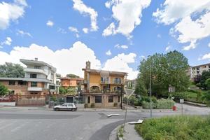 NEGOZIO A AVELLINO