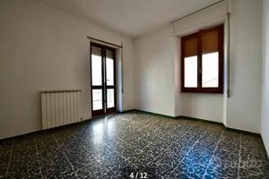 Appartamento luminoso da ristrutturare 100 MT