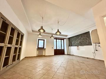 Locale commerciale a Aosta