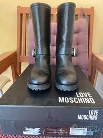 Stivali Moschino n 36 nuovi
