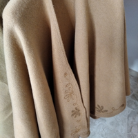 Mantella da donna in lana 80%