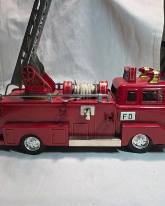 Camion Pompieri Ford - produttore Bandai