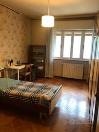 Camera a studenti universitari