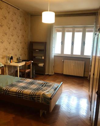 Camera a studenti universitari