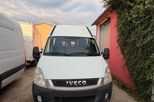 Iveco Daily 3.0 6 posti