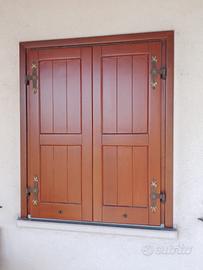 Scuretti in legno di douglas