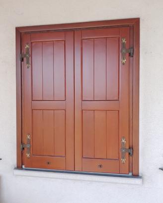 Scuretti in legno di douglas