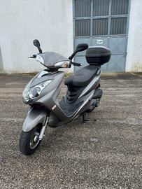 Scooter Sym 150cc Vs