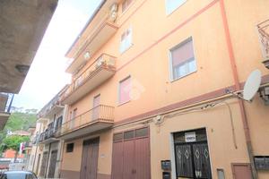 4 LOCALI A CASTROVILLARI