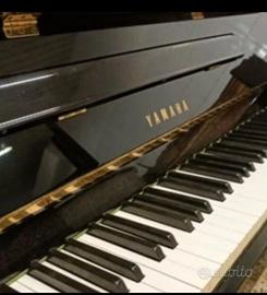 PIANOFORTE VERTICALE YAMAHA